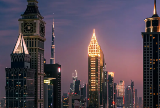 �ϰ���ҵ�ز��ֳ�����ǿ�źţ�����д��¥��һ�����󡱣�����Ȧ��������